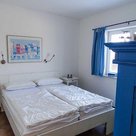 Reetdachhaus Im Fischerdorf Freest Εξωτερικό φωτογραφία